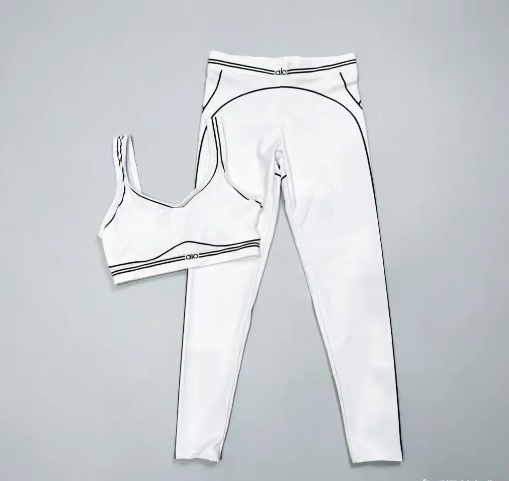Women's Stretchy Polyester Slim Fit Yoga Workout Outfit