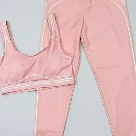 Women's Stretchy Polyester Slim Fit Yoga Workout Outfit